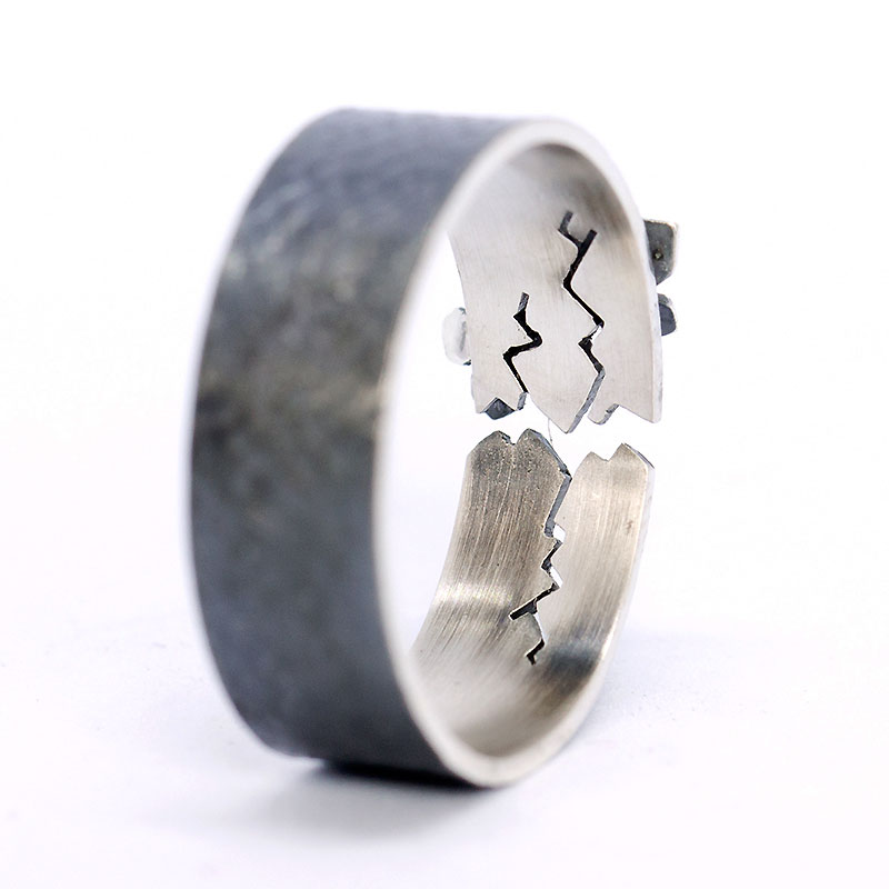 Bague-Femme-fissuree-3